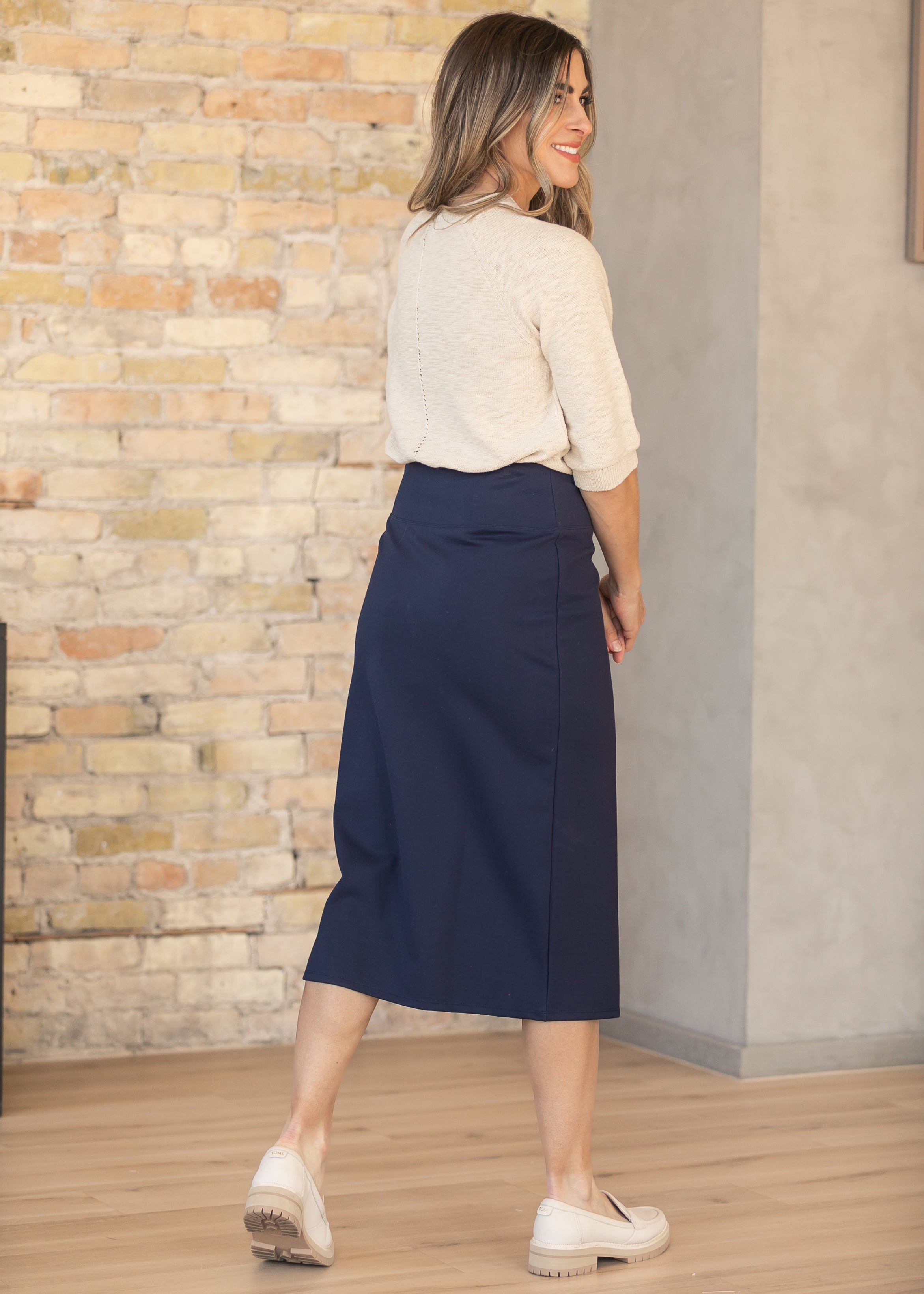 Quinn Midi Skirt 31 Inch